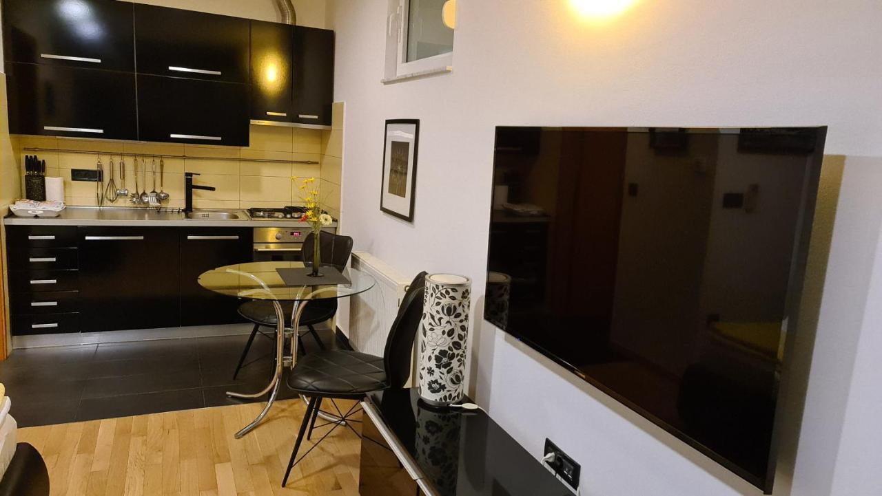 Apartmani Sanja คราพินสเก ทอปลิตเซ ภายนอก รูปภาพ